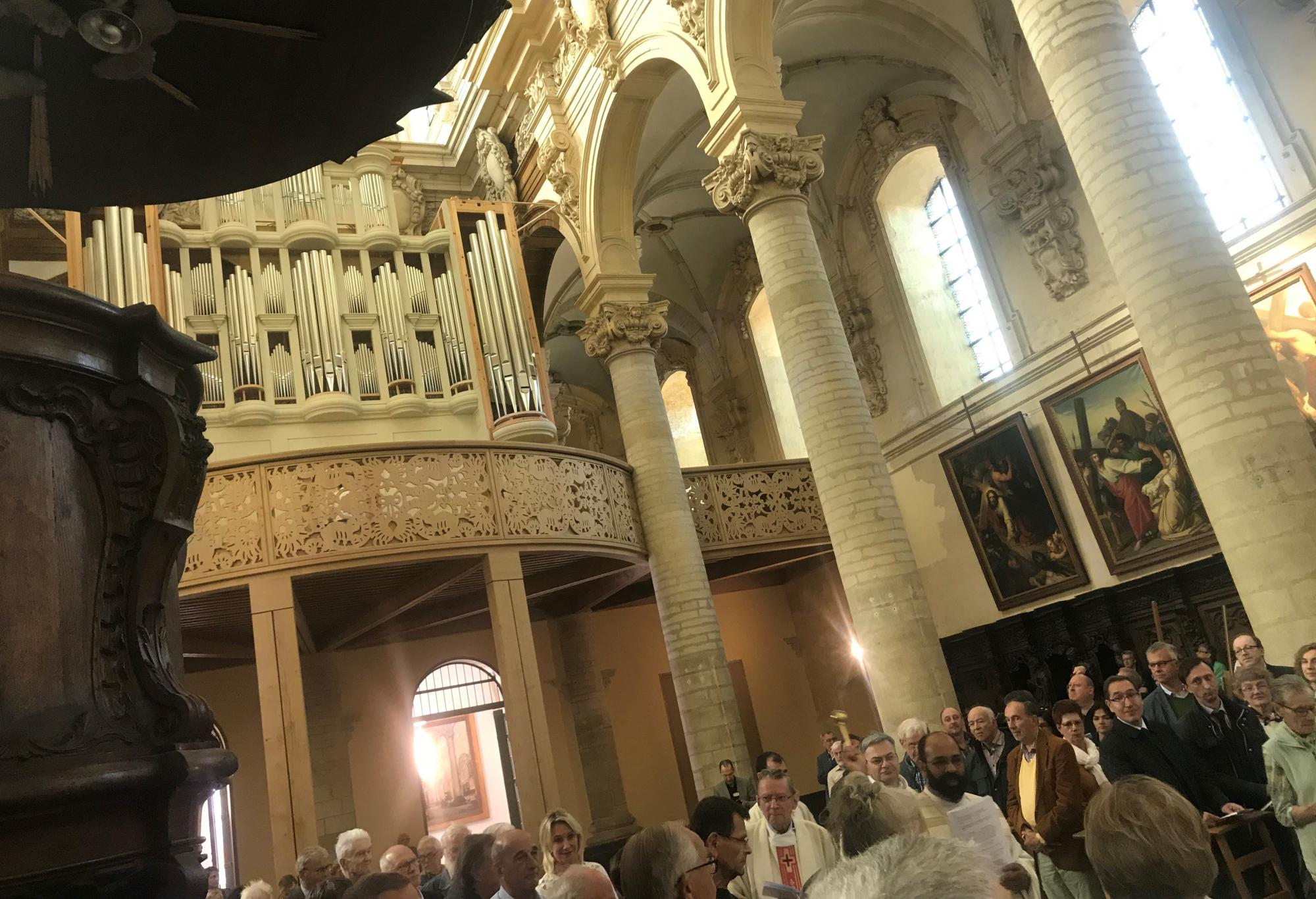 Tijdens een vredesviering in de Sint-Michielskerk in Leuven werd afgelopen vrijdag het nieuwe Contiusorgel ingezegend