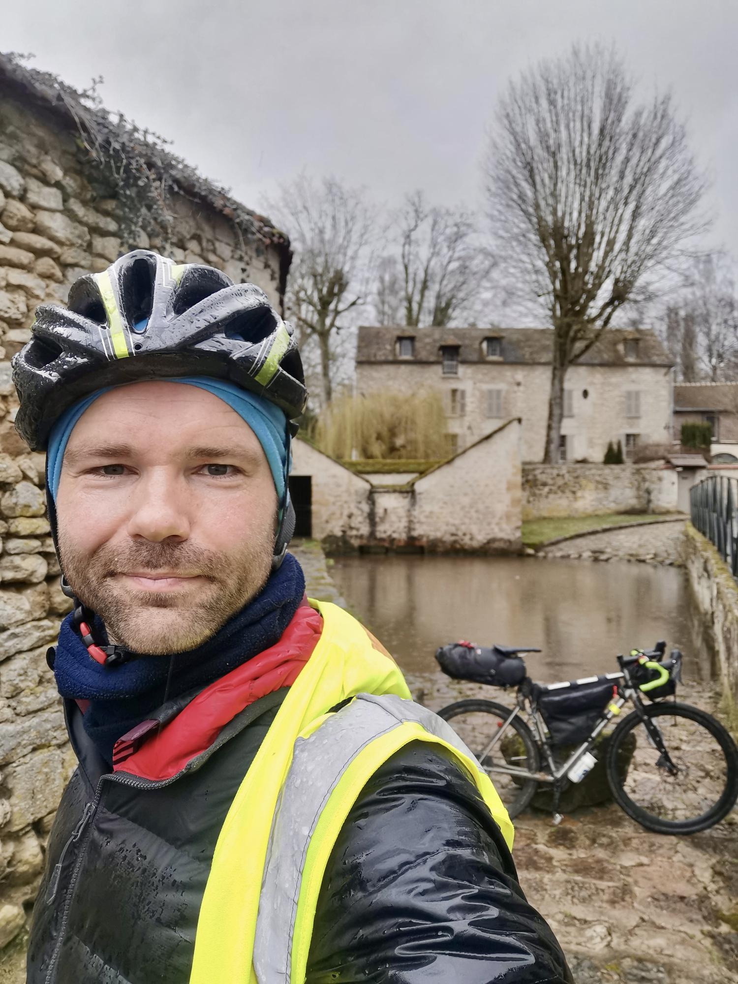 Dave Casteleyn fietst naar Compostela. 'Het is goed af en toe je tijd te nemen om na te denken over wat er in je leven allemaal gebeurt.'