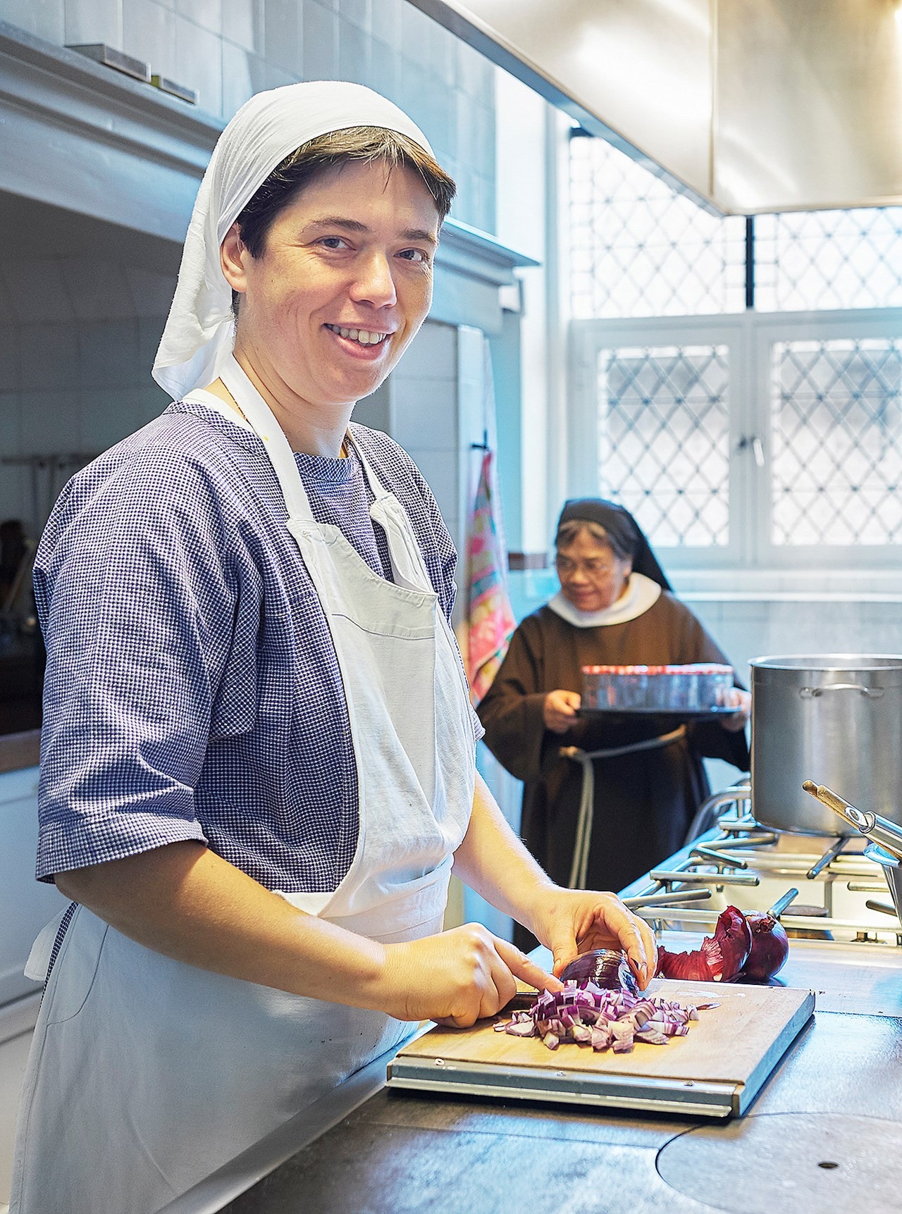 Zuster Emmanuel, claris in Megen, lanceerde de website 'De vegetarische zuster'.