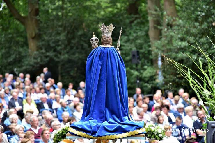 Grote Mariaprocessie Zutendaal