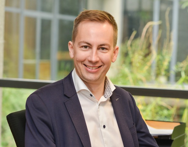 Frederik Van Rampelberg, directeur van het Aalsterse Sint-Jozefcollege 