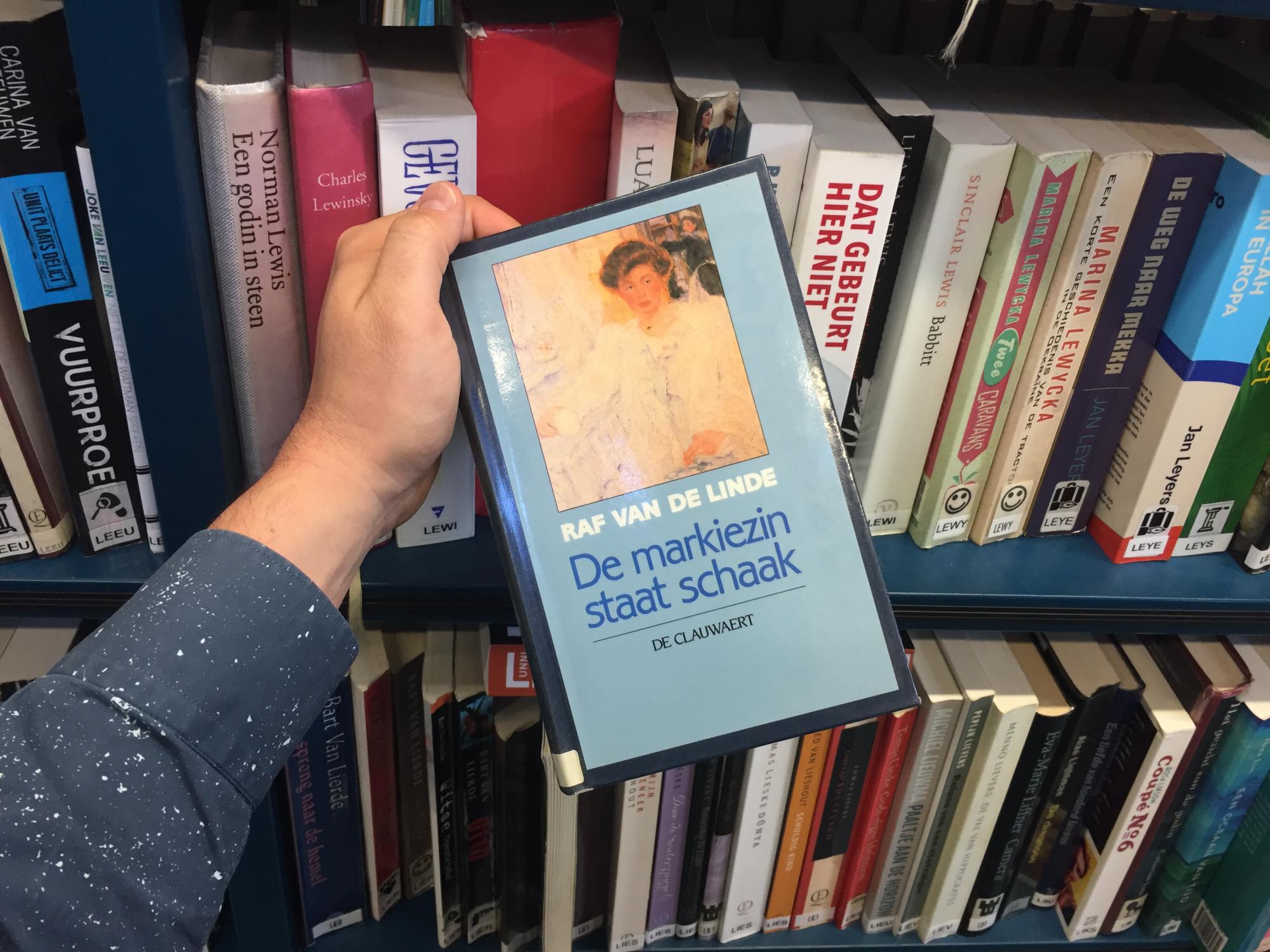 ‘De markiezin staat schaak’, een van de laatste boeken van Raf van de Linde.