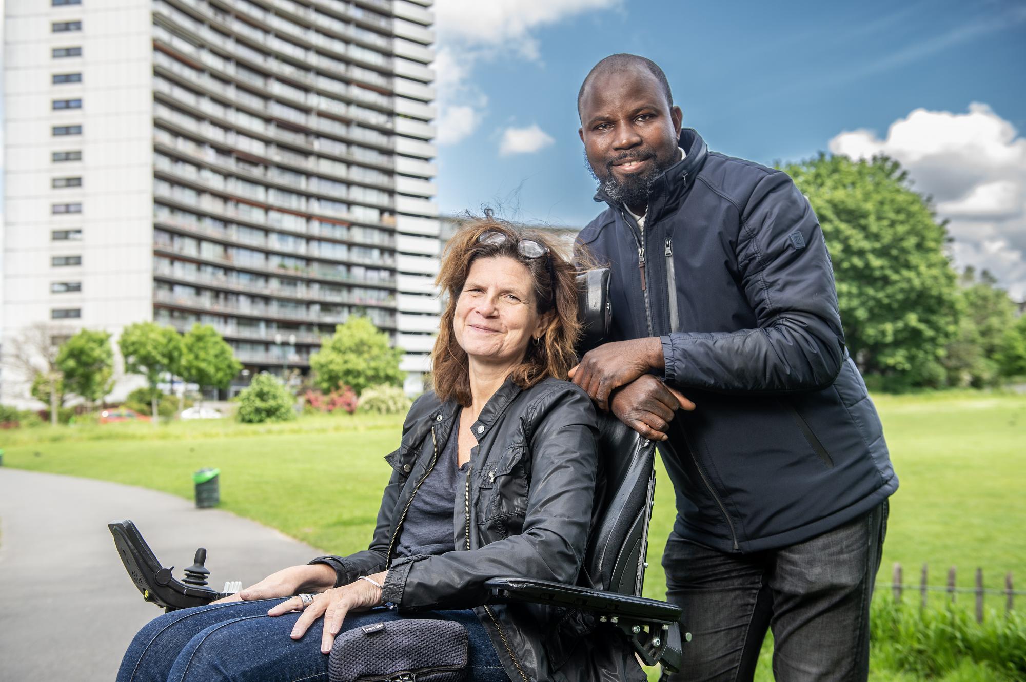 Nathalie Basteyns en Gustave Dikumueni.