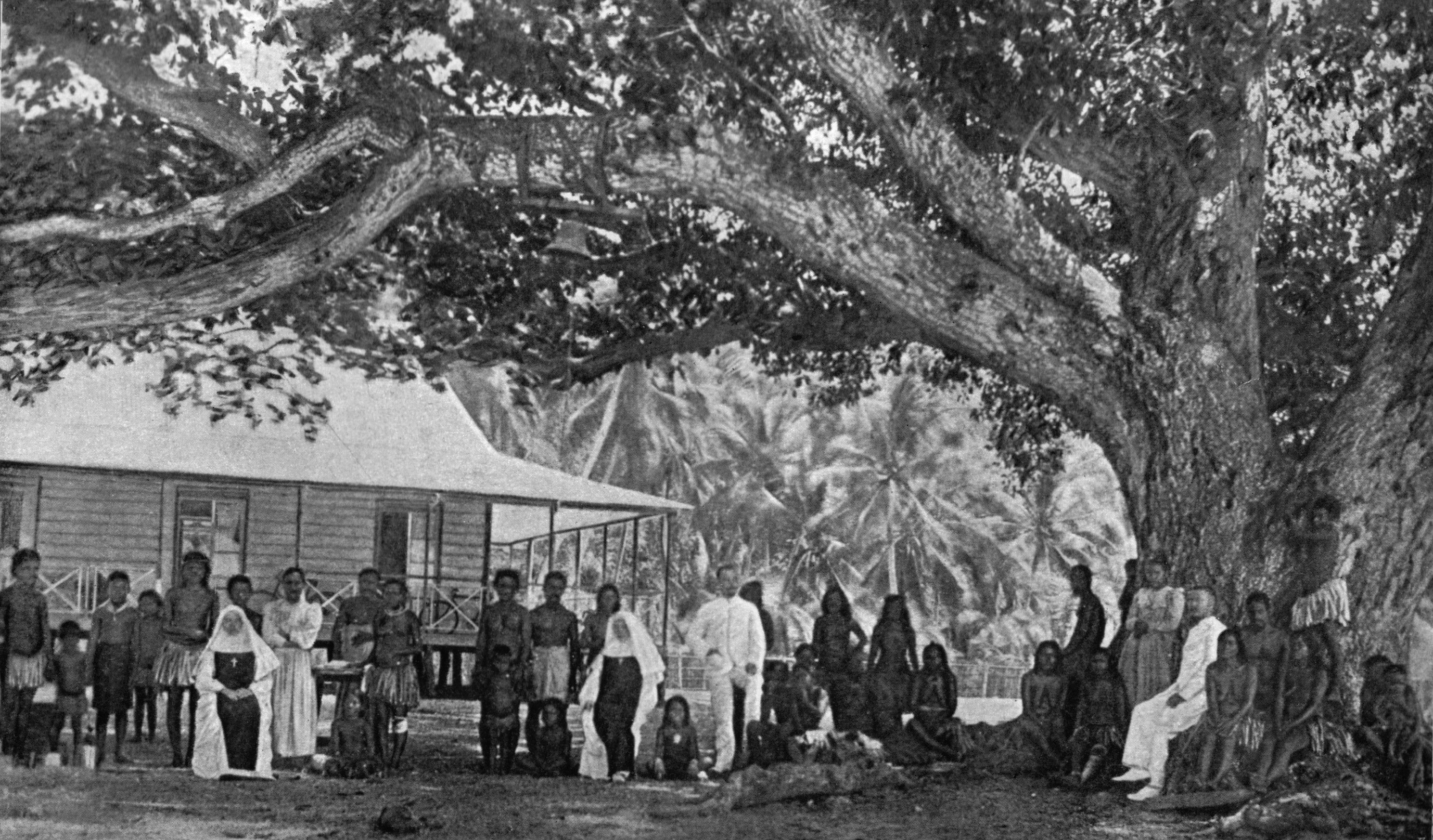 Katholieke missie Nauru, Micronesië. Foto van Augustin Erdland, 1914.