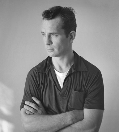 Jack Kerouac in 1956, rond het verschijnen van 'On the road'.