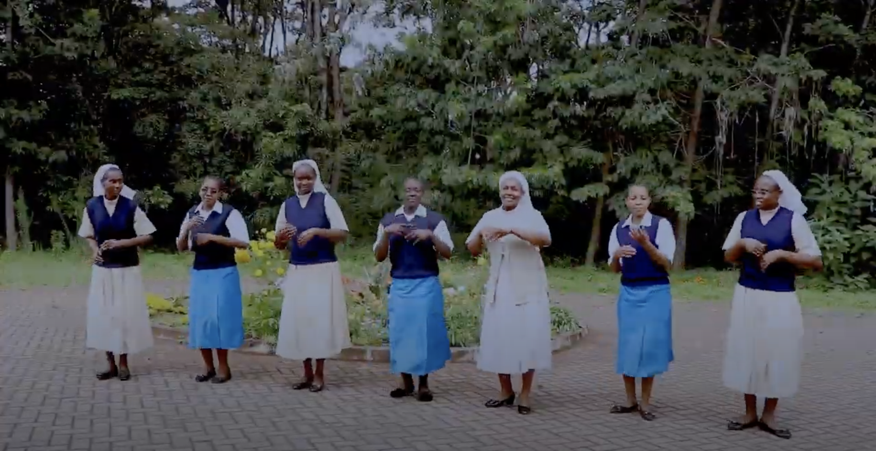 Waka Waka Band met 'Laudato Si' Celebration Song'.