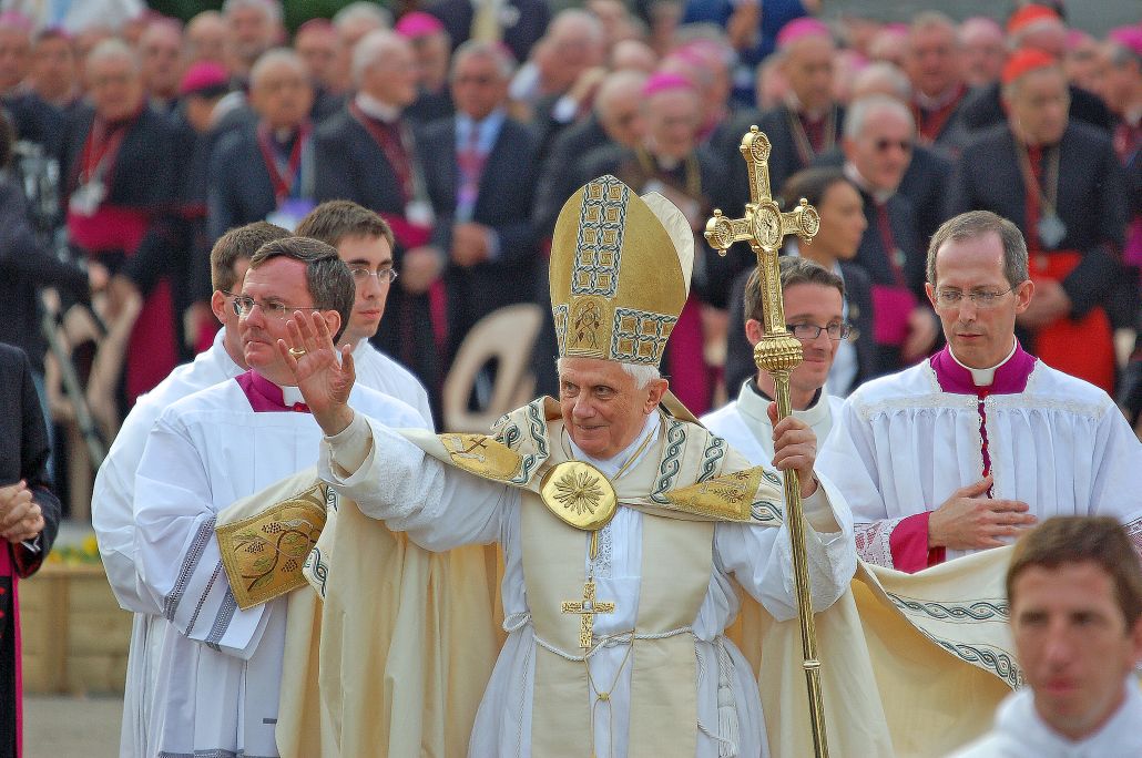 Paus Benedictus XVI in Lourdes