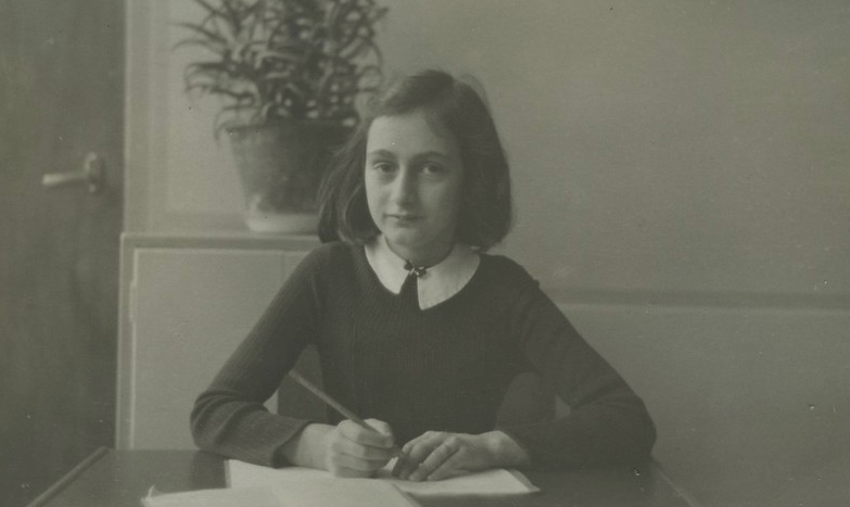 Anne Frank op de Montessori School Amsterdam in december 1940. 