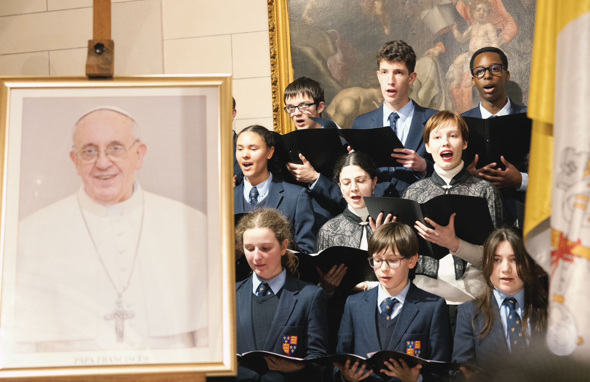 Ook muzikaal werd hulde gebracht aan paus Franciscus.