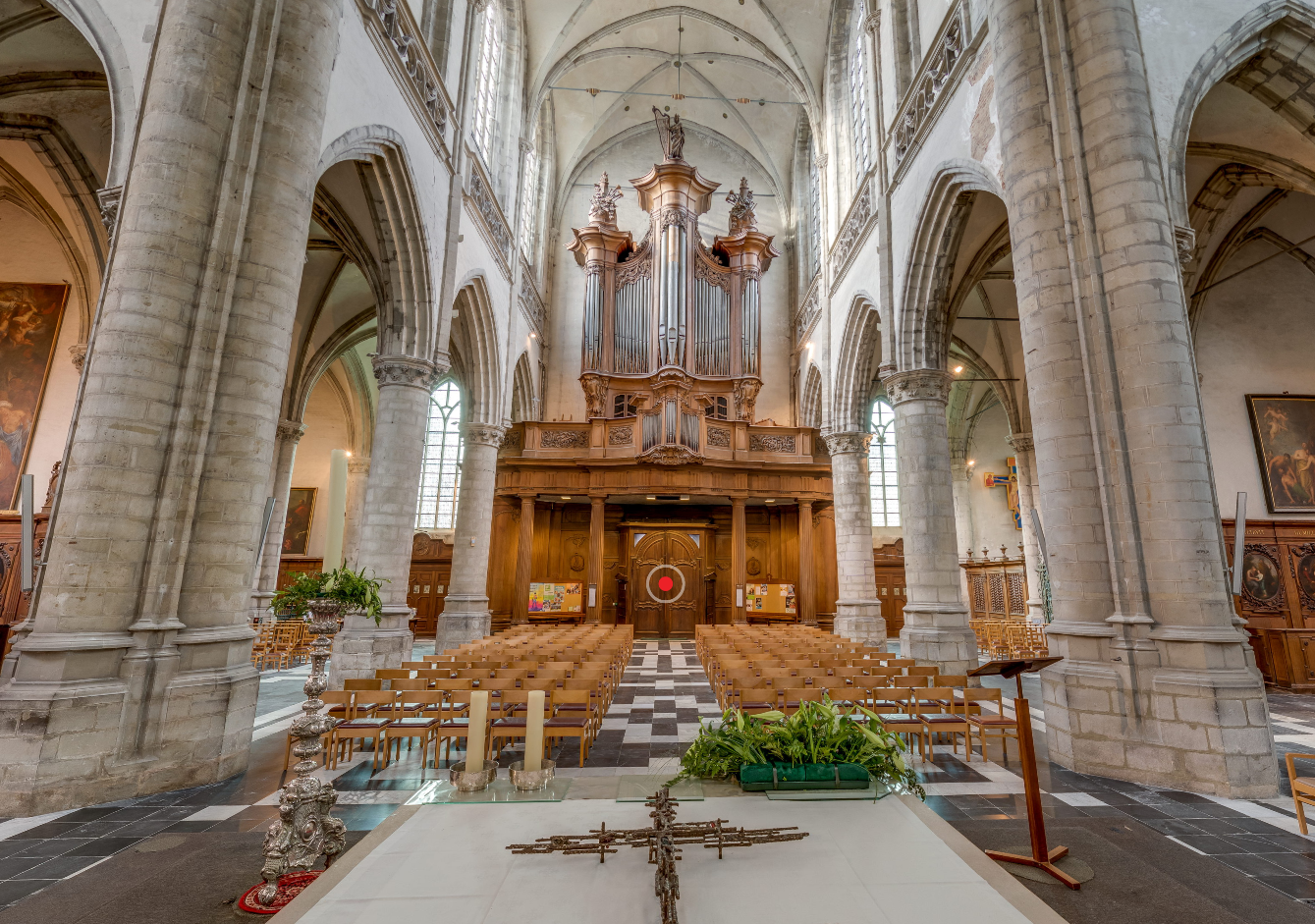 Op virtueel bezoek in de Sint-Martinuskerk.