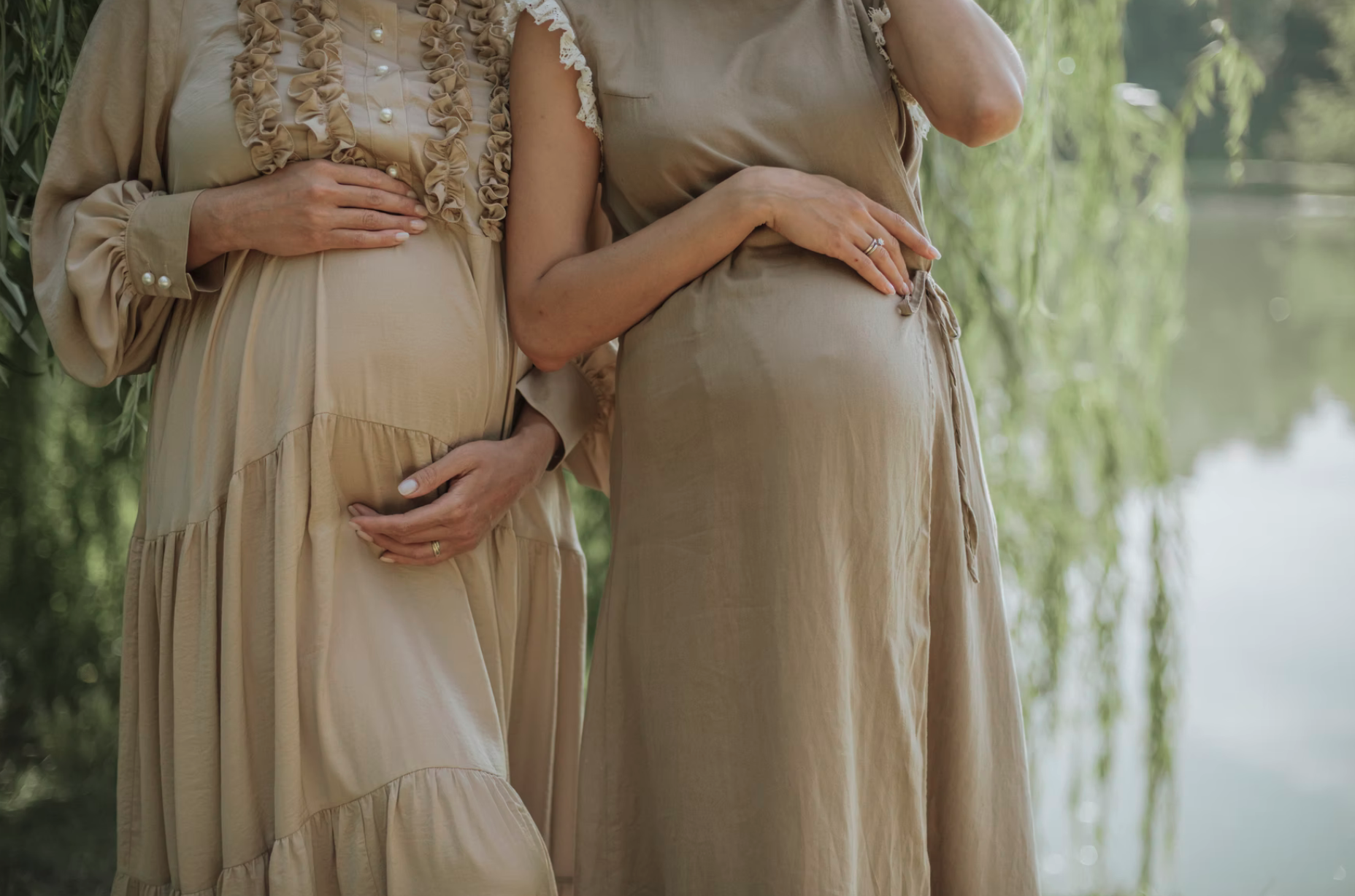 ‘Mijn man merkte onlangs op dat zwangere vrouwen met grote regelmaat een hand op hun buik leggen.’