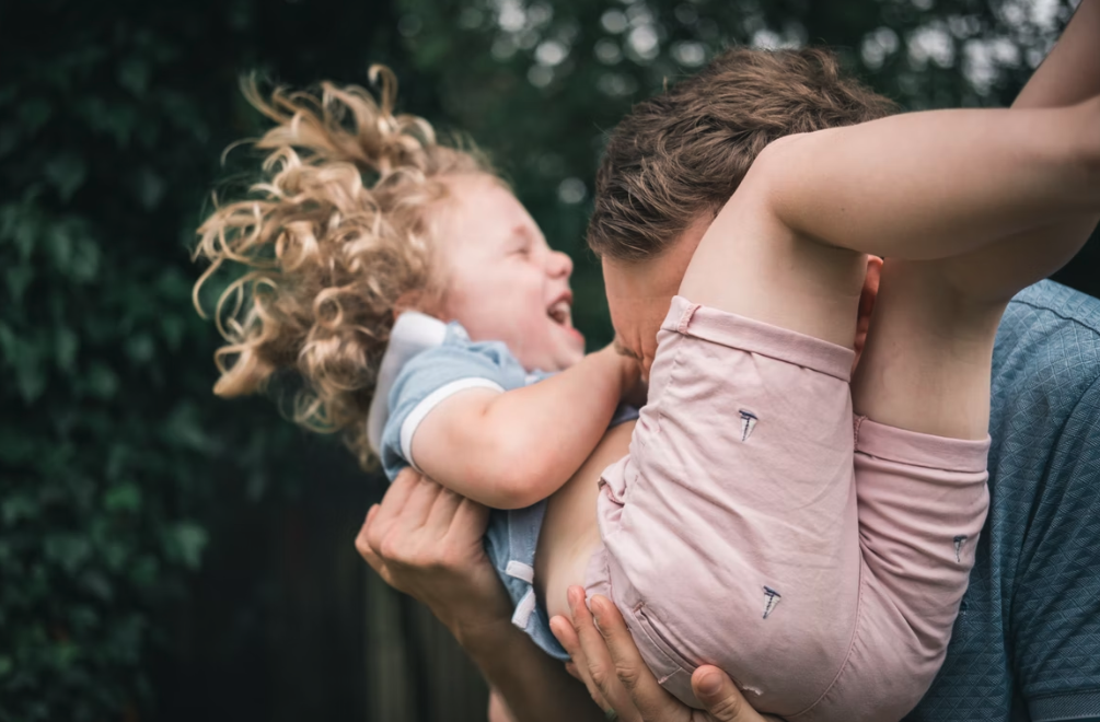 'Blijf gooien met onze kinderen. En blijf ze vooral ook opvangen. Als je goed kijkt, zie je hoeveel jullie lijken op God.'