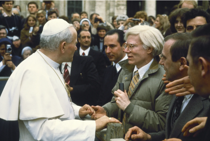 Andy Warhol ontmoet de paus in 1980