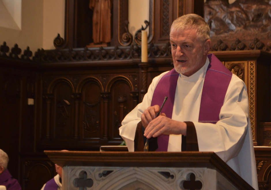 Roberto Genuin, de generale overste, kwam de fusie toelichten en ging voor in een eucharistieviering.