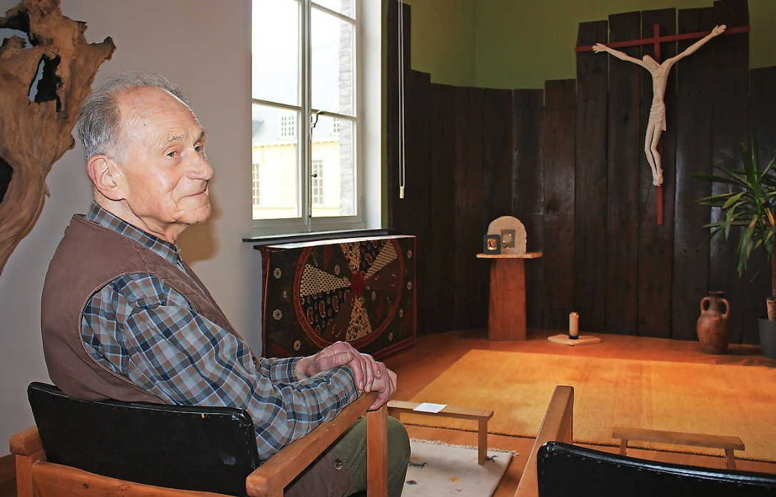 Wauthier de Mahieu richtte zelf de Brandend Braamboskapel in. 