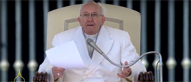 Paus Franciscus tijdens de algemene audiëntie van woensdag 19 april 2017