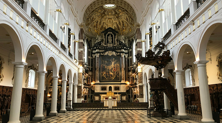 Interieur Borromeuskerk