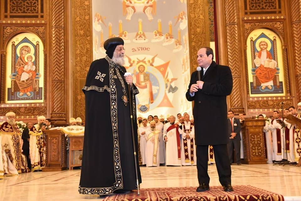 De koptisch-orthodoxe paus Tawadros II en president Abdul Fatah al-Sisi