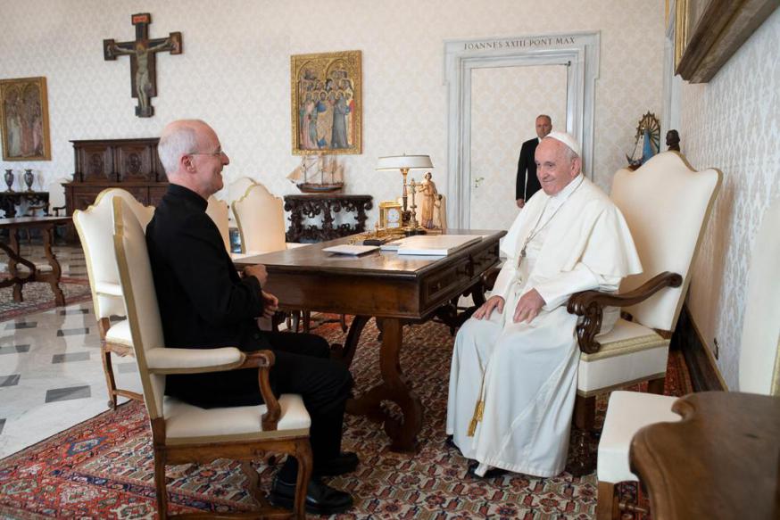 James Martin op bezoek bij paus Franciscus