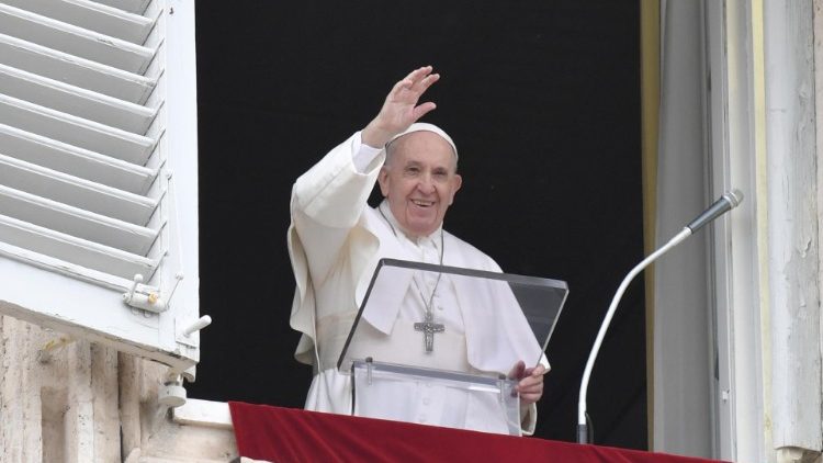 Paus Franciscus tijdens het angelusgebed van zondag 6 juni 2021