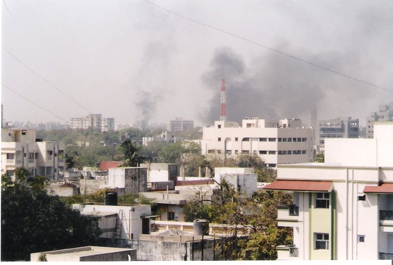 De stad Ahmedabad tijdens het geweld in 2002