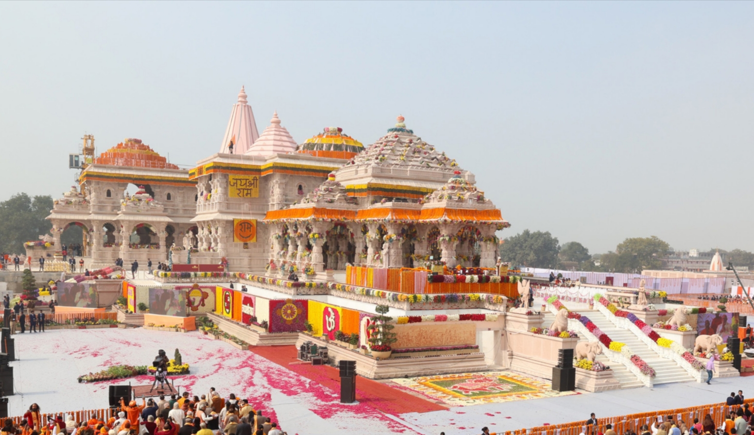 Inhuldiging van de omstreden hindoetempel toegewijd aan Rama in Ayodhya, India