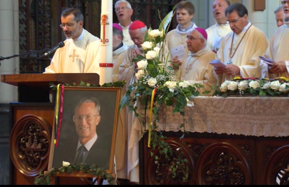 De gedachtenisviering voor koning Boudewijn in de Onze-Lieve-Vrouwekerk van Laken