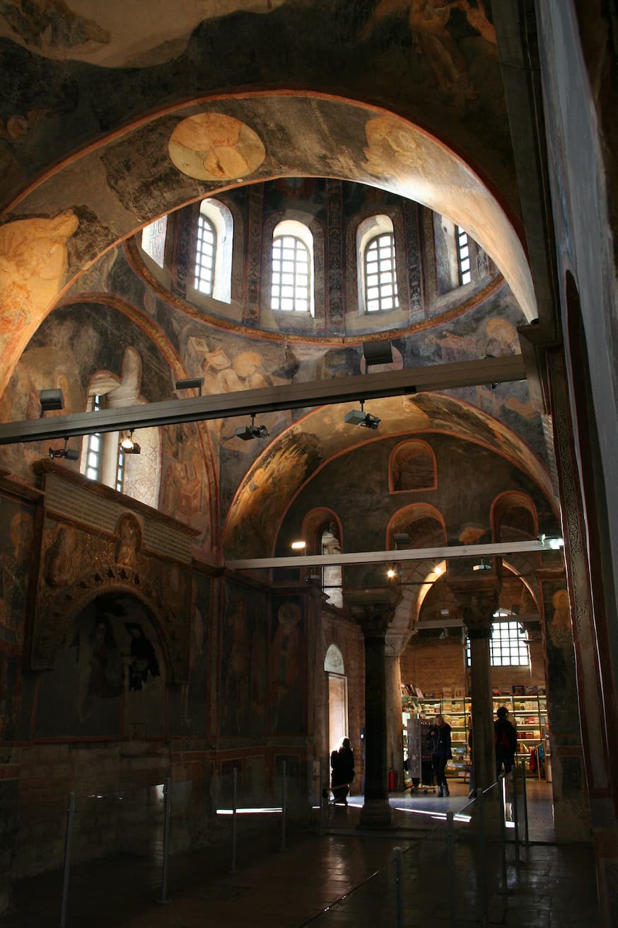 Interieur van de Chorakerk met wereldberoemde fresco's in 2011 toen het nog een museum was