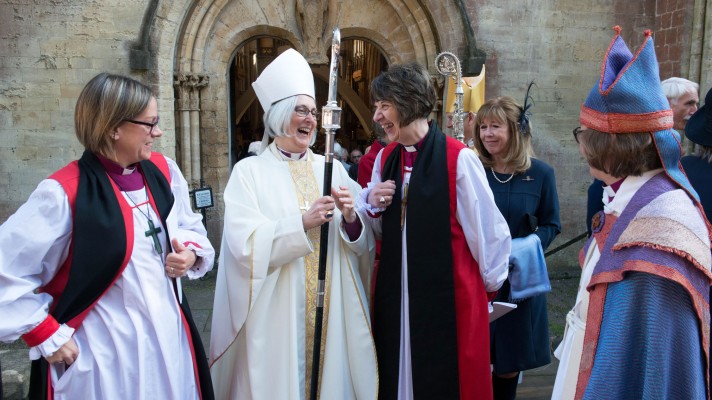 Joanna Penberthy, de eerste vrouwelijke bisschop van de Church in Wales