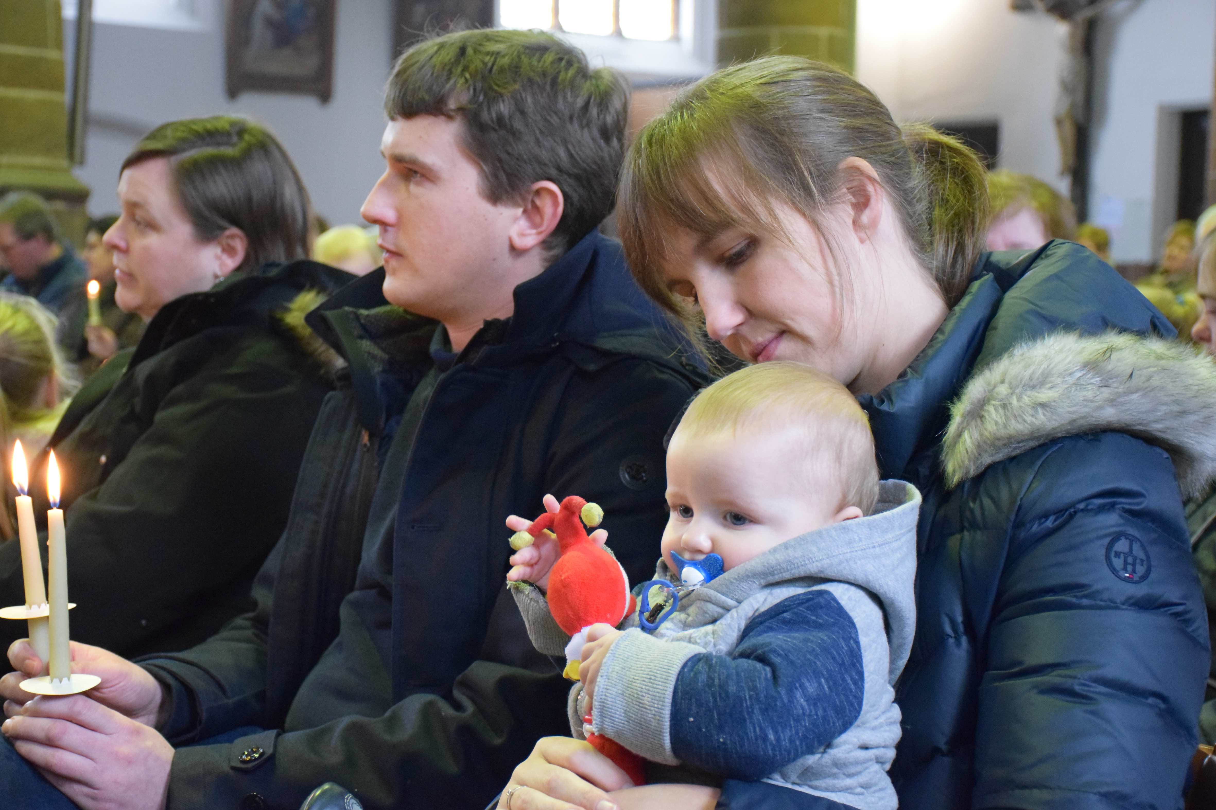 Nederlandse ouders van jonge kinderen voelen zich geregeld niet welkom in de kerk 