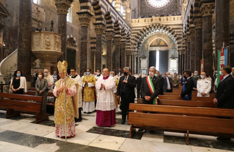 Afscheid van kardinaal Bagnasco in de San Lorenzokathedraal