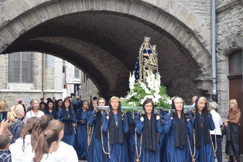 Beeld uit de 'Grande Procession' in Doornik