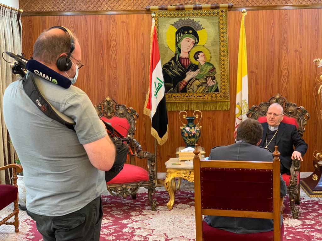 VRT-journalist Rudi Vranckx interviewt Kardinaal Sako, de Chaldeeuwse patriarch van Babylon en aartsbisschop van Bagdad