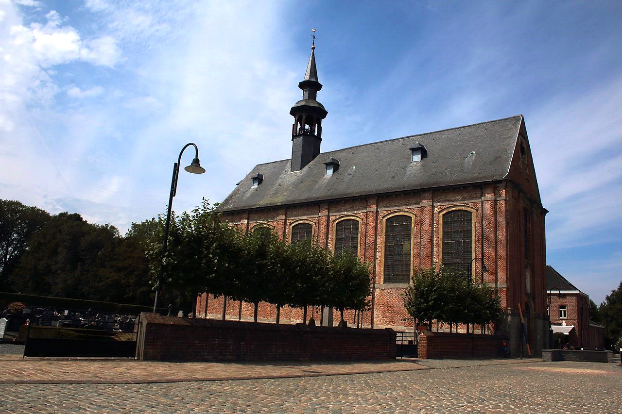 De Sint-Martinuskerk in Sint-Martens-Lierde