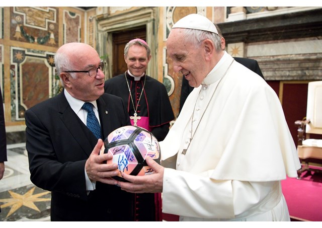 Finalisten van de Italiaanse voetbalbeker waren vanmorgen te gast bij de paus