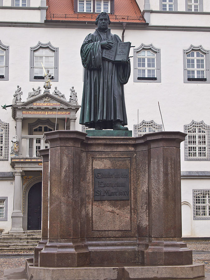 Het herdenkingsmonument voor Maarten Luther in Wittenberg