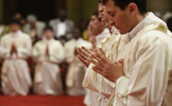 Wijding van de priesters in de basiliek van San Eugenio