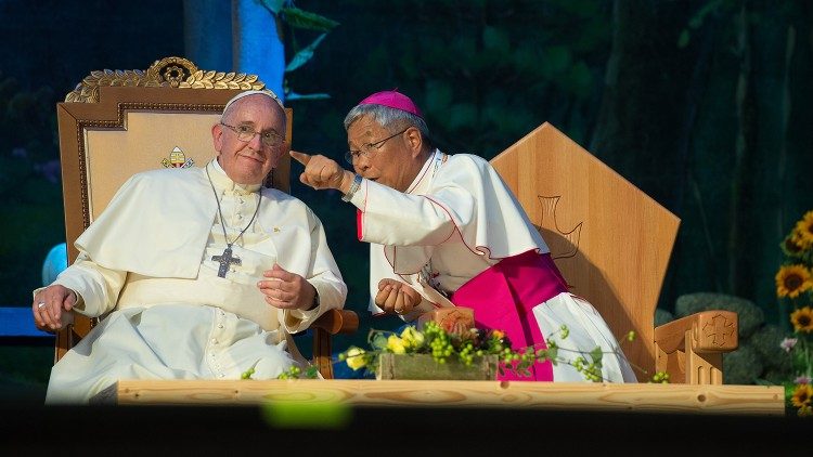 Paus Franciscus en Lazarus You Heung-sik tijdens het bezoek van de paus aan Zuid-Korea in augustus 2014