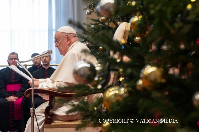 Paus Franciscus tijdens zijn toespraak voor ambassadeurs bij de Heilige Stoel op 8 januari 2023