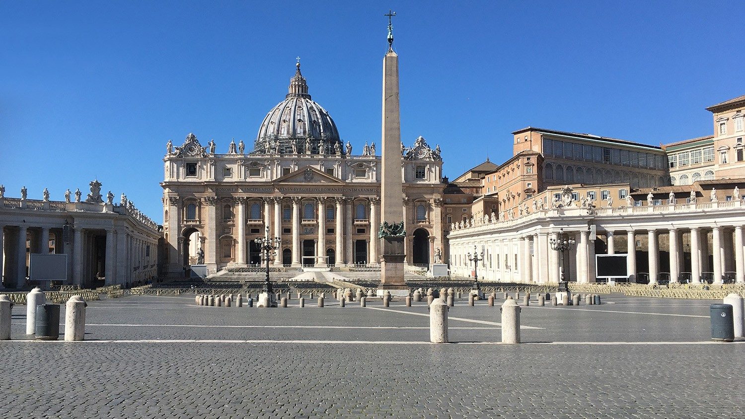 Het Sint-Pietersplein in Rome in tijden van corona