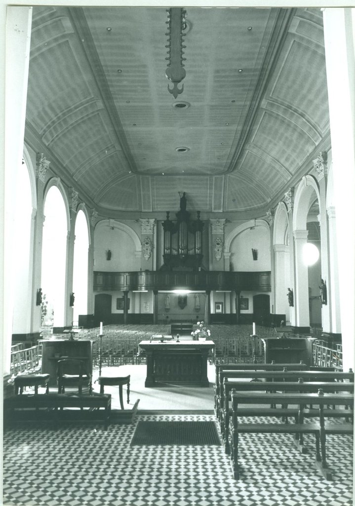 Interieur van de Sint-Servaaskerk in het Limburgse Diepenbeek