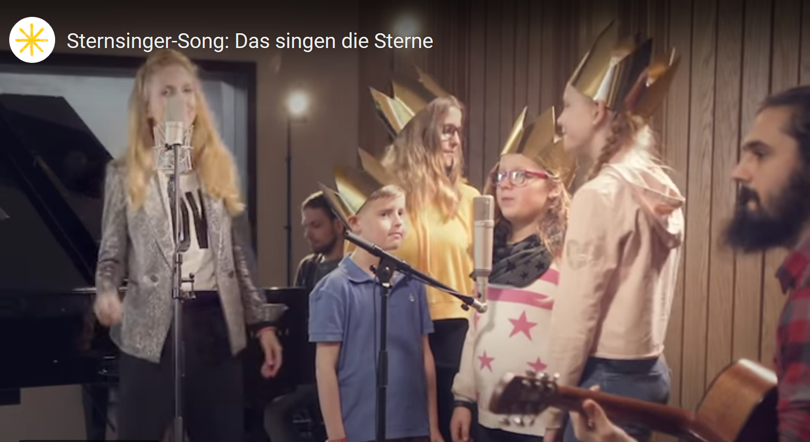 Duitse sterzangertjes hebben een videoclip gemaakt van 'Das singen die Sterne', hun officiële lied voor de actie van 2019