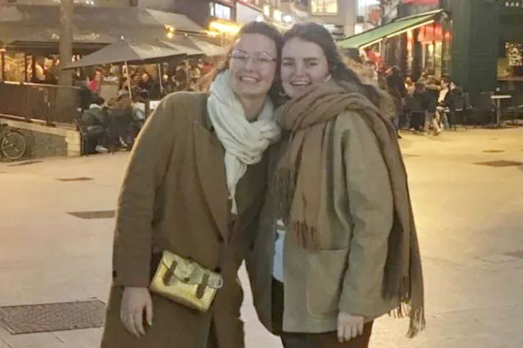 De 2 Franse studenten Aliette & Sibylle