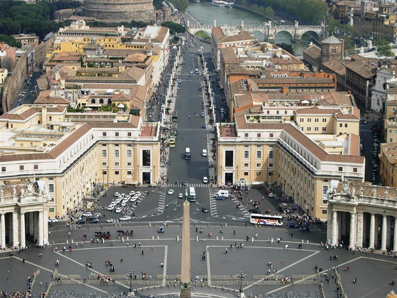 De Via della Conciliazione in Rome, het administratieve hart van het Vaticaan