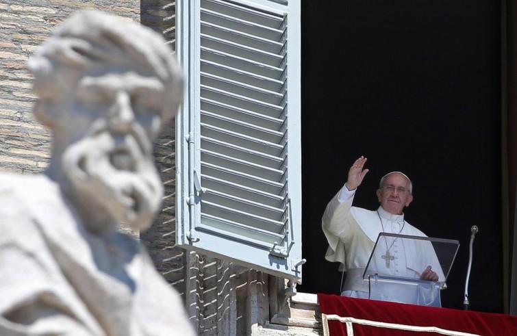 Angelusgebed met paus Franciscus