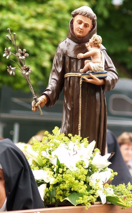 Het processiebeeld van Sint-Antonius van Padua 