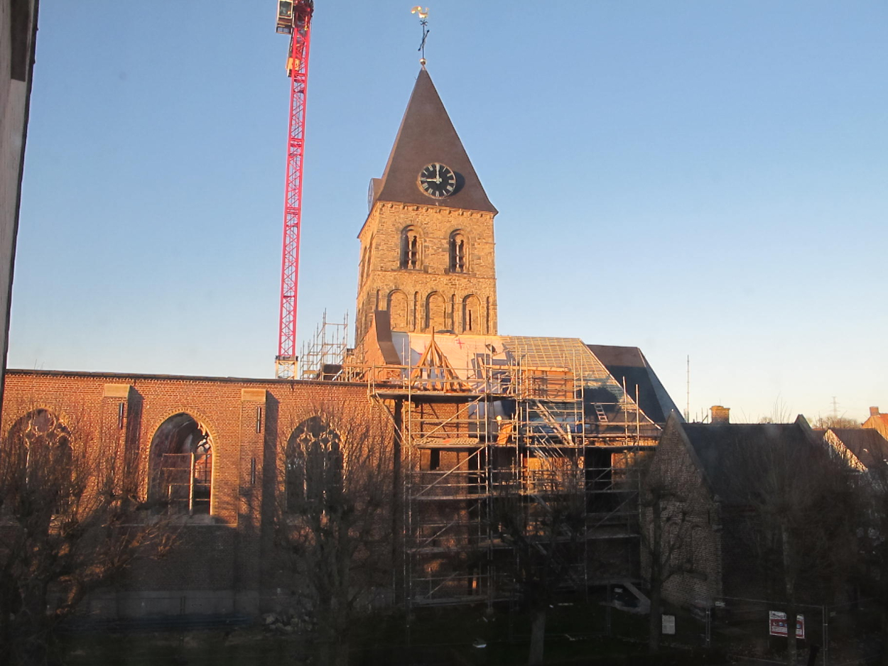 De heropbouw van de Sint-Janskerk in Anzegem