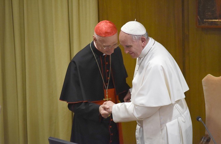 Kardinaal Bagnasco met paus Franciscus © SIR