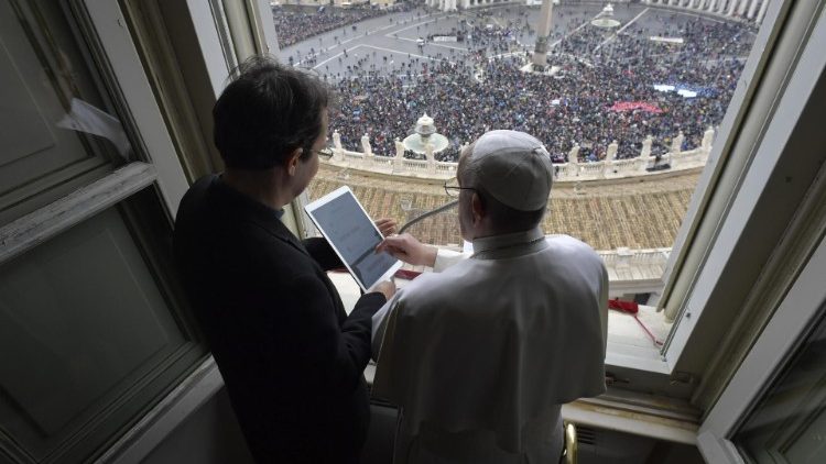 Paus Franciscus lanceert de app Click To Pray