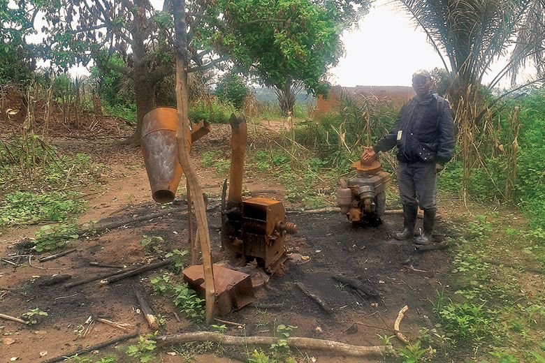 Een afgebrand dorp in de Kasai